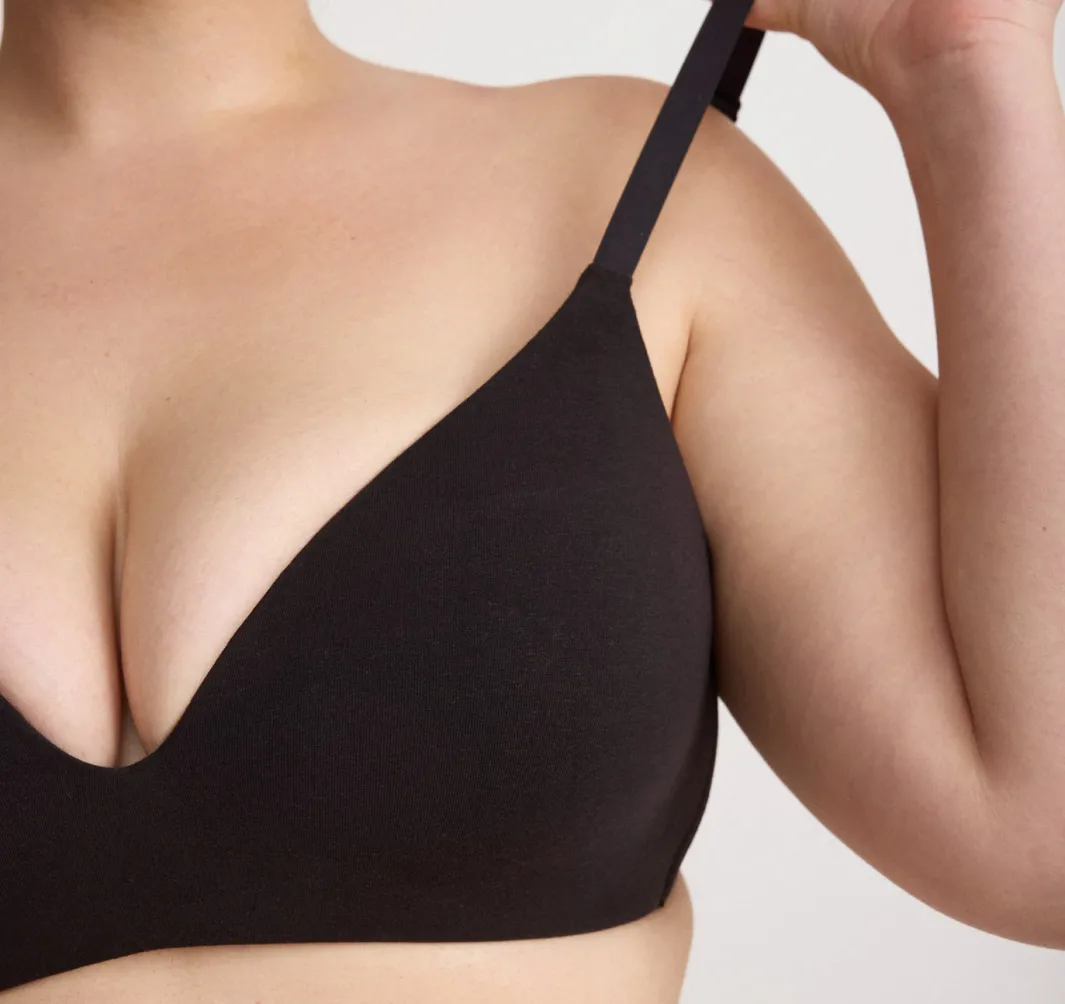 Sale Organic Basics Core Wireless Plunge Bra Black