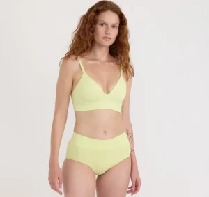 Hot Organic Basics Smooth Padded Bra ElderflowerGreen